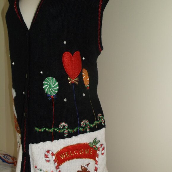 Gingerbread House embroidered Christmas / Winter Sweater Vest - Women's Size XL - Picture 6 of 11